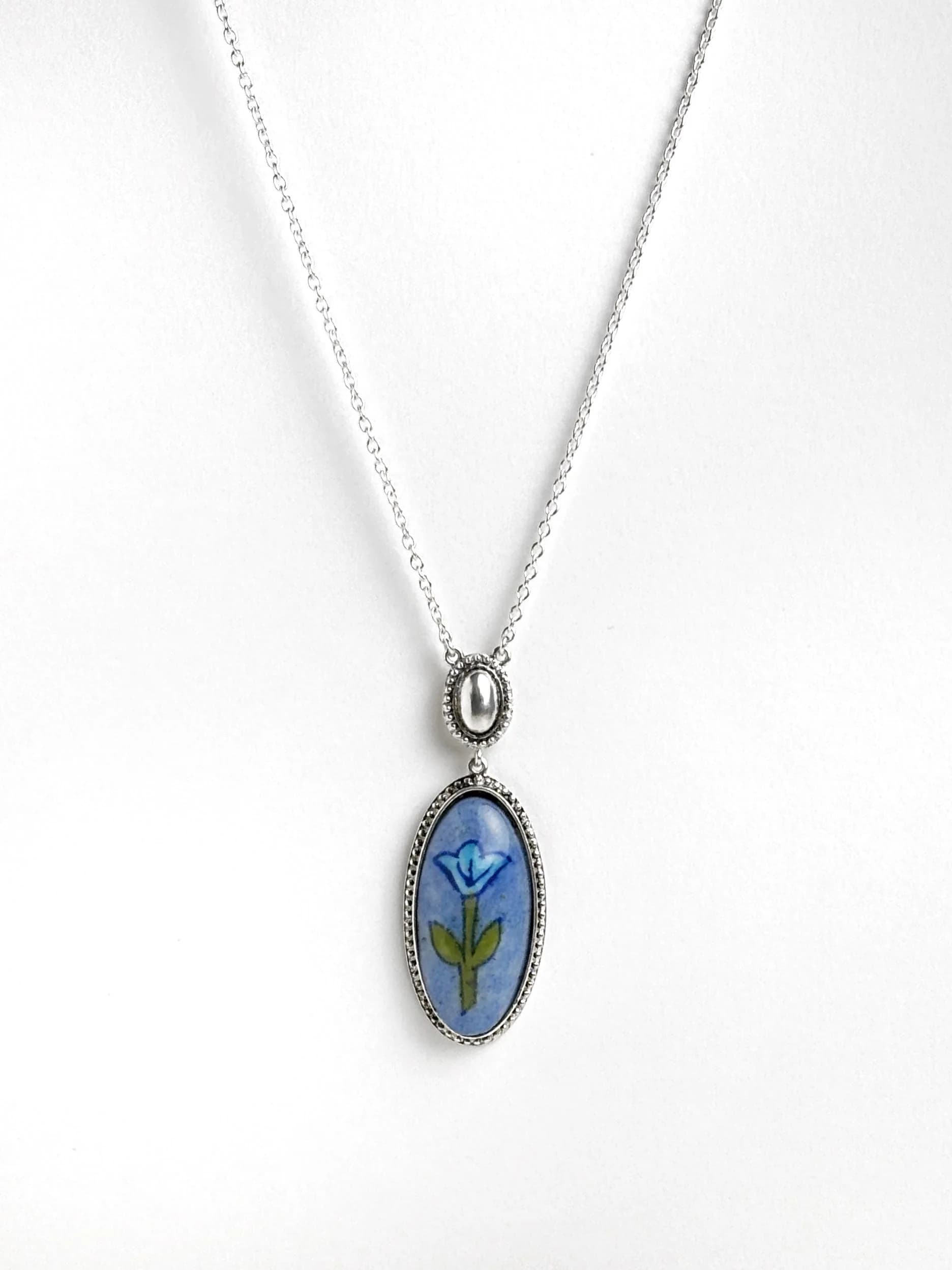 Azure necklace